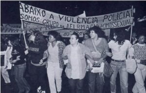 Grupo SOMOS: um pioneiro do movimento LGBT no Brasil. Protestavam por direitos durante a ditadura militar.